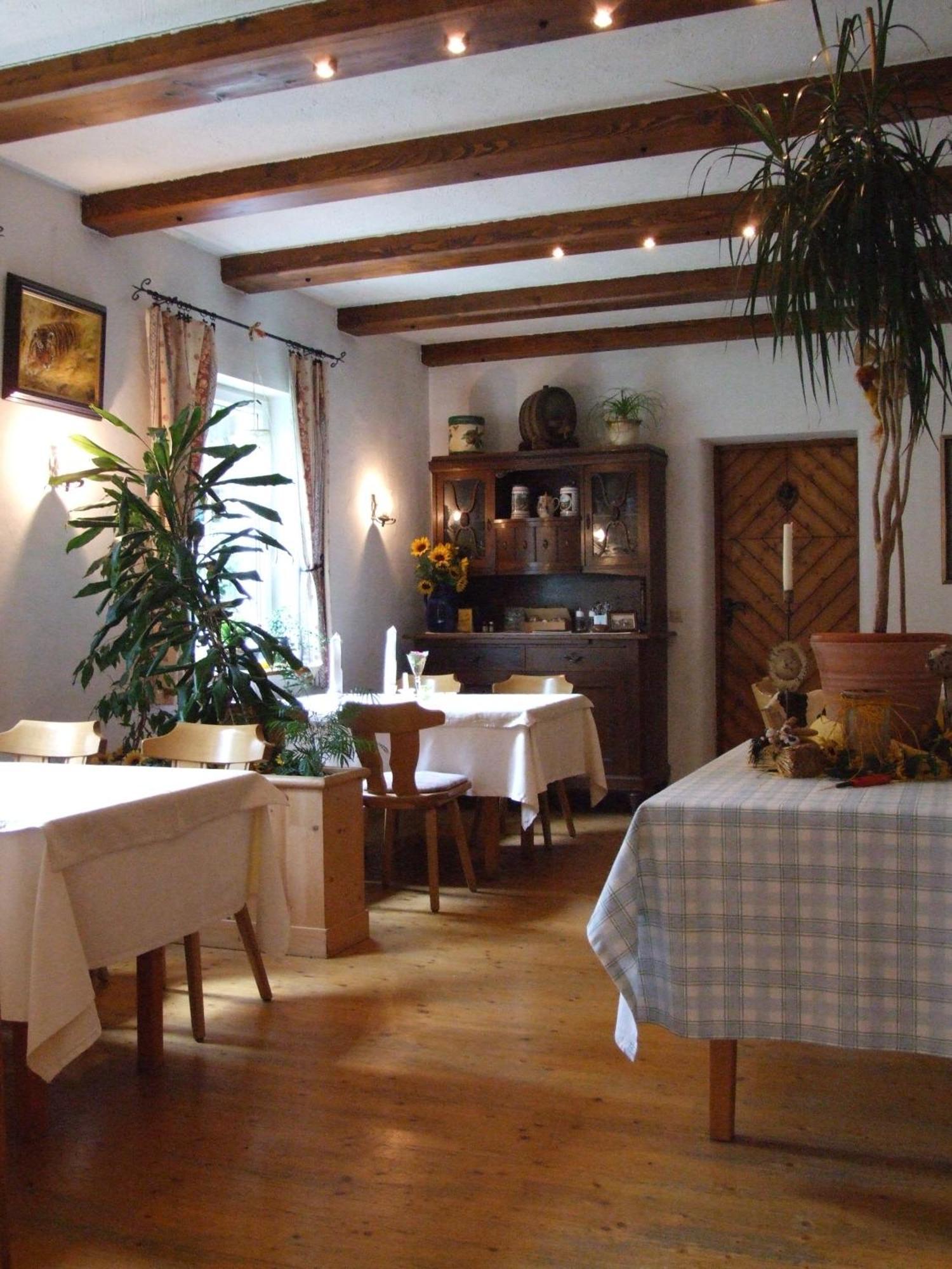 Gasthof Zum Hirsch Neukirch  Exterior foto
